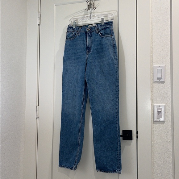 Abercrombie Jeans - Picture 2 of 7